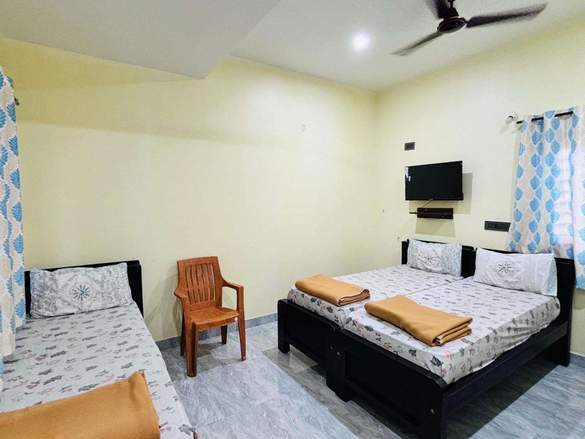 Sri Siri Lodge And Hotel Chikmagalur Luaran gambar