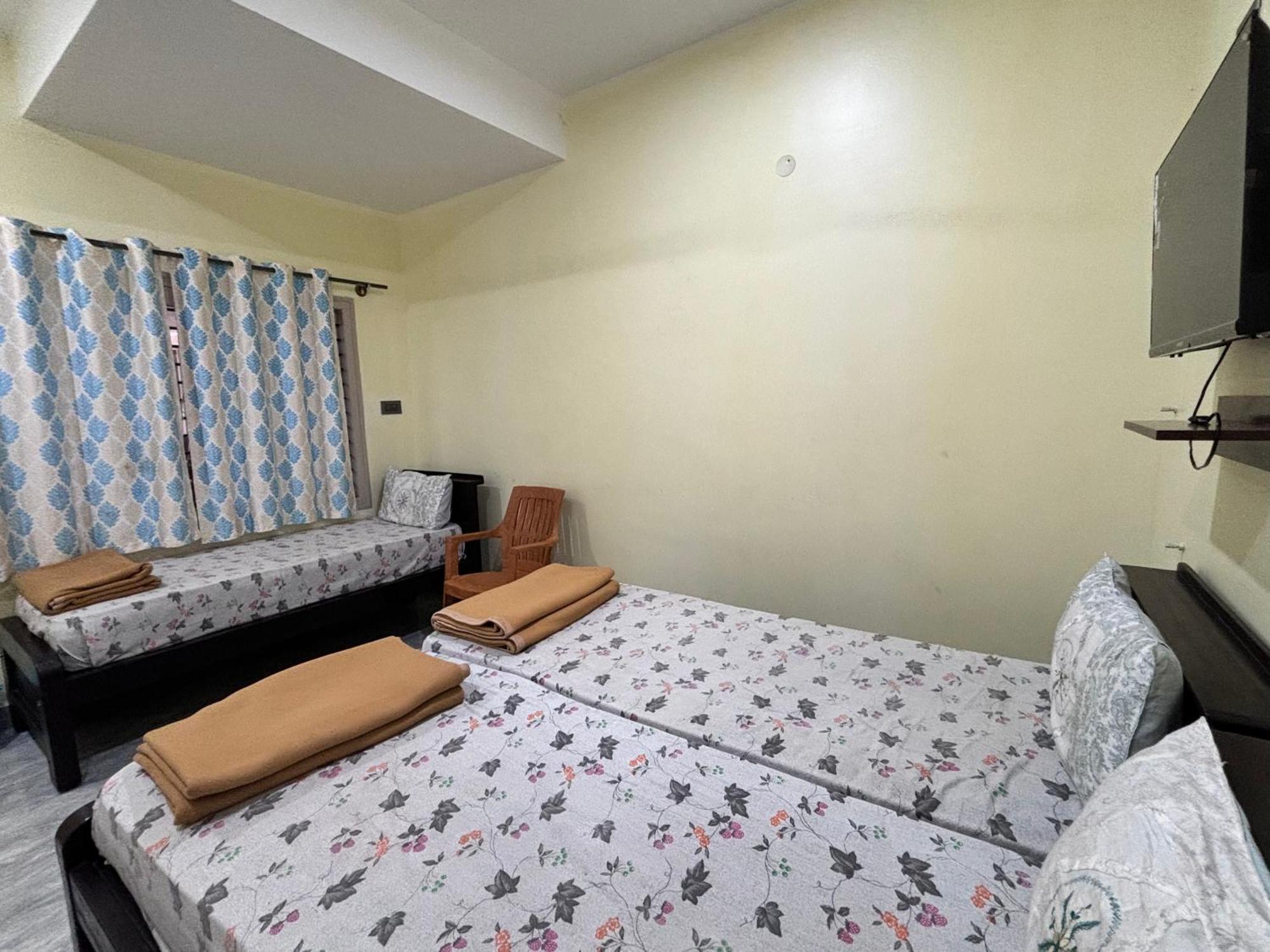 Sri Siri Lodge And Hotel Chikmagalur Luaran gambar